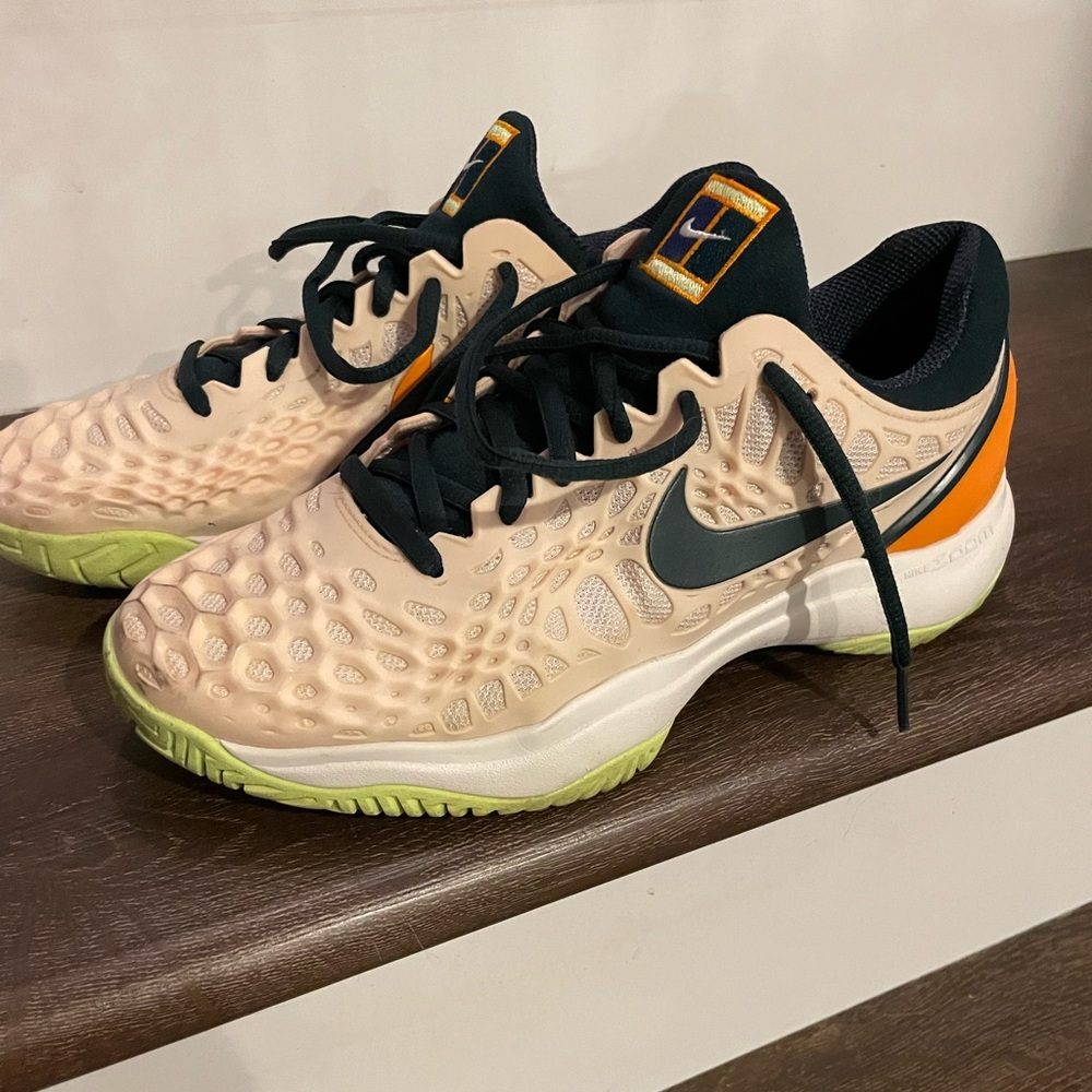 Nike shoes for tennis